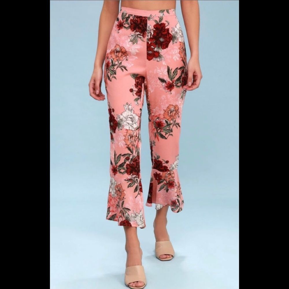 NWT BB Dakota Isabelle Revolve Sugar Coral Floral Cropped Ruffle Flared Pants - Picture 3 of 16
